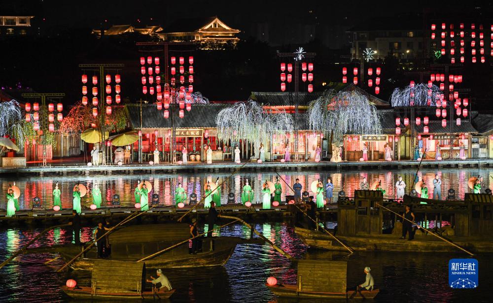 「大宋・東京夢華」ライブパフォーマンスが人気に 河南省開封 「大宋・東京夢華」ライブパフォーマンスが人気に 河南省開封