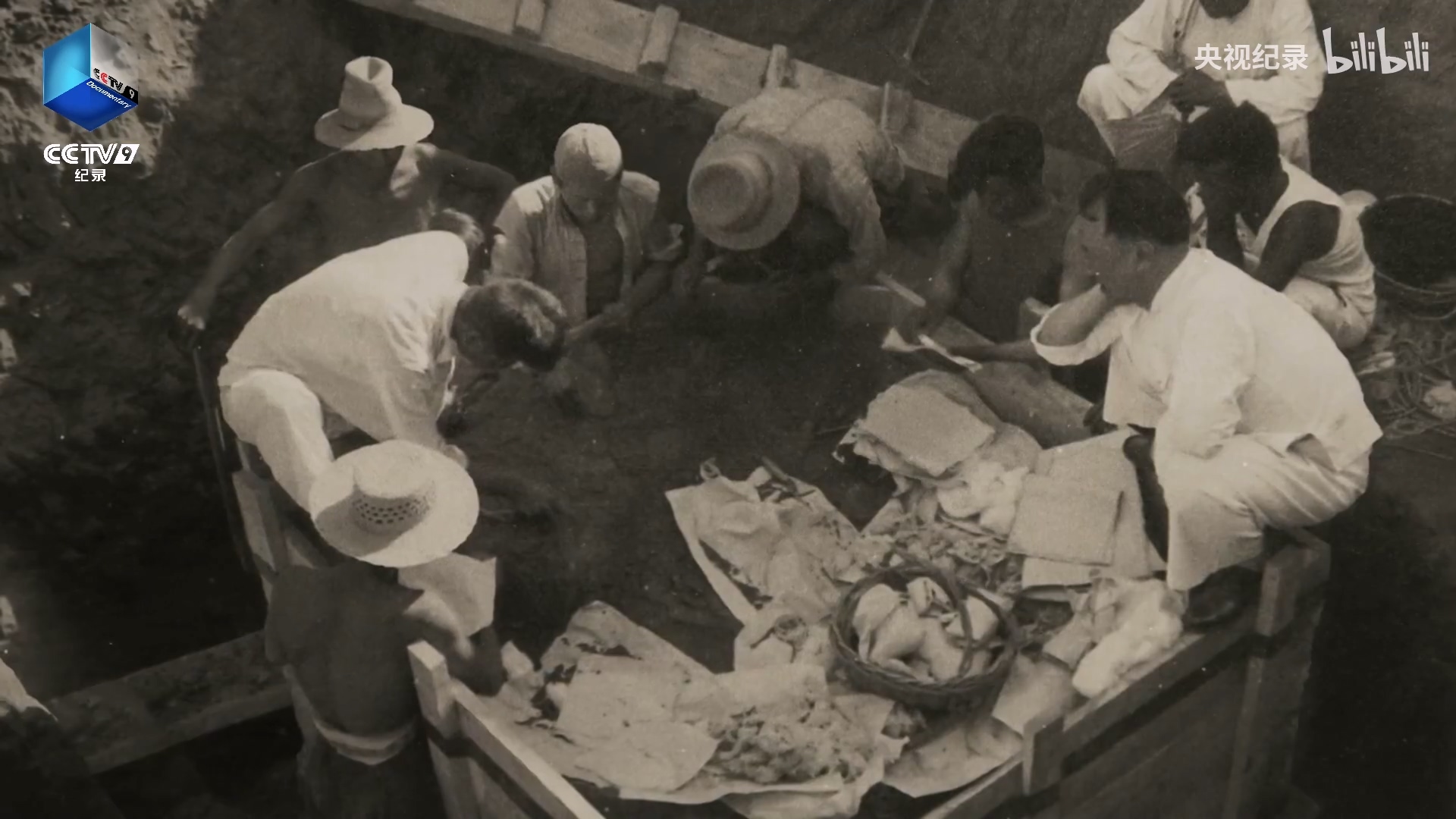 殷墟半立方米中竟埋藏17000多片有字甲骨.mp4_20250328_100308.034.jpg