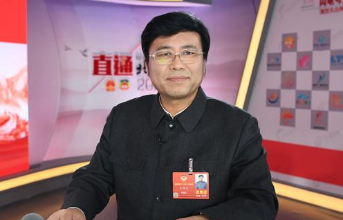 倾听2018全国两会上的文化好声音(二)加强文化