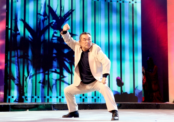 浙江海华武馆馆长韩海华现场武术表演.JPG