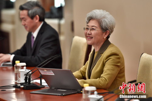 傅莹 <a target='_blank' href='http://www.chinanews.com/' _fcksavedurl='http://www.chinanews.com/' >中新网</a>记者 金硕 点击进入下一页